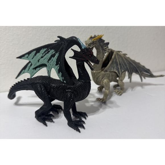 The Unbranded Brand Other - 2 Battleing Dragon Figures Medieval Fantasy Toys Posable Moveing Head Legs D&D